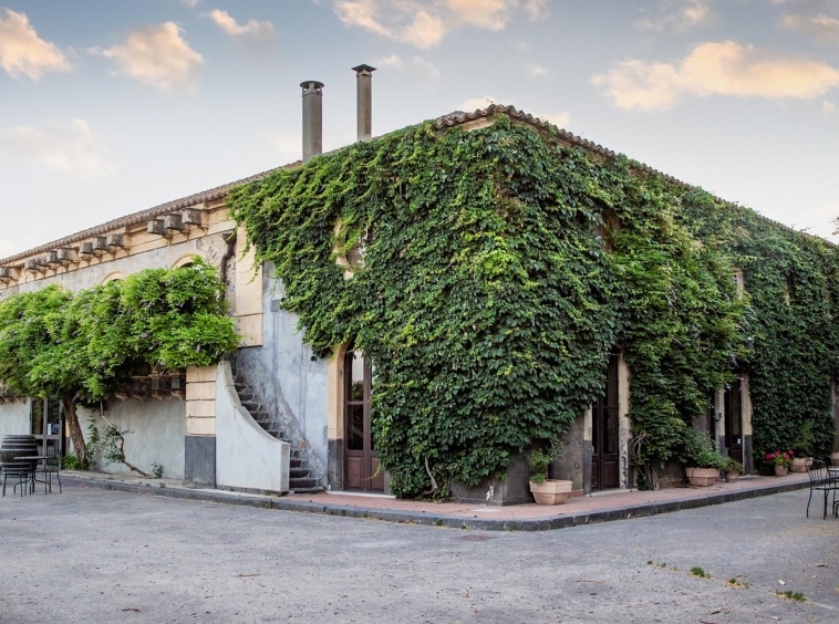 Rent Luxury Villa Augusta in Catania, Sicily. Sleeps 16, 7 bedrooms, 8 bathrooms. Vineyards, Mount Etna views. Book your Sicilian retreat now.