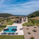 Rent Discover Villa Roselle in San Gimignano Tuscany featuring 3 bedrooms 4 bathrooms and luxurious amenitiesClose to Florence and Lucca